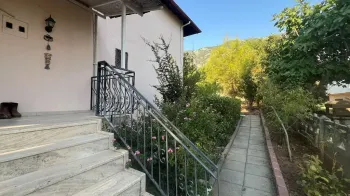 土耳其奥瓦吉克隐秘别墅，享受宁静生活